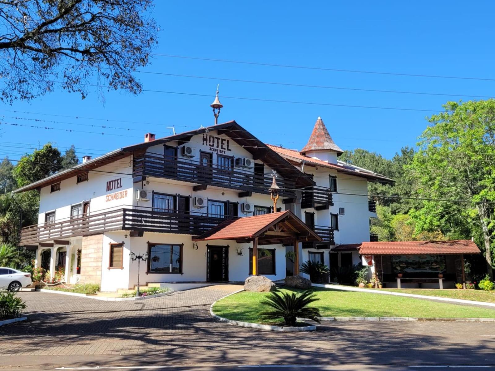 Hotel Schneider Treze Tilias Exterior photo